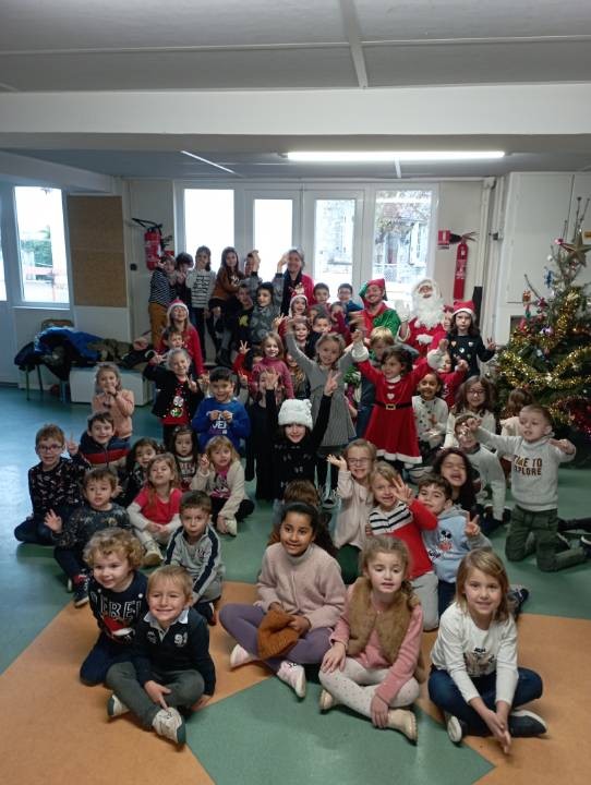 Photo 5 - Le Noël des écoles a eu lieu jeudi 15 et vendredi 16 décembre 2022.