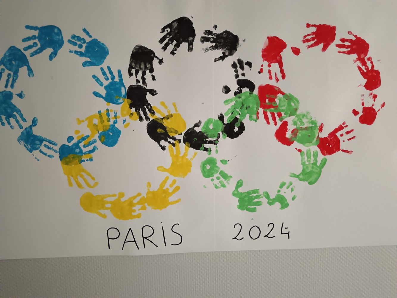 Les Jeux Olympiques de Paris 2024 investissent le mutli-accueil et le CCAS de la Ville de Boé.